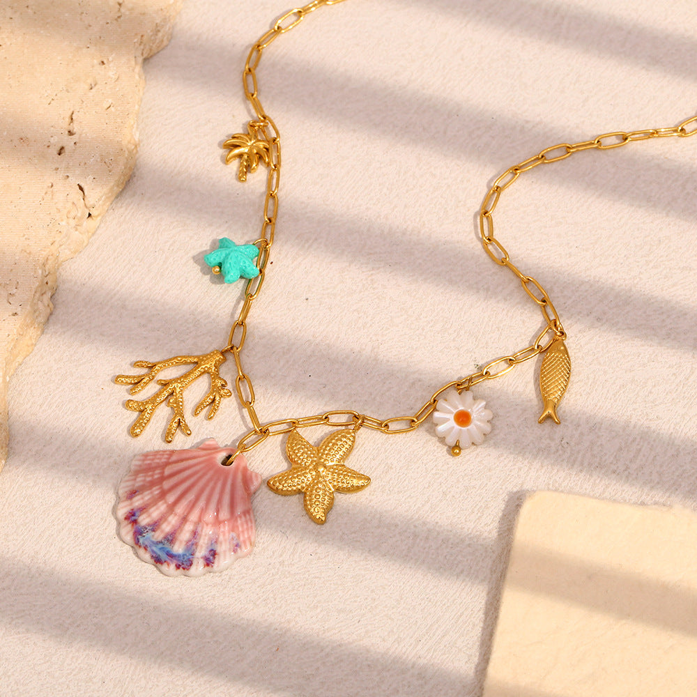 Fashionable Shell-Shaped Pendant Necklace in Stainless Steel with 18K Gold Plating for Women