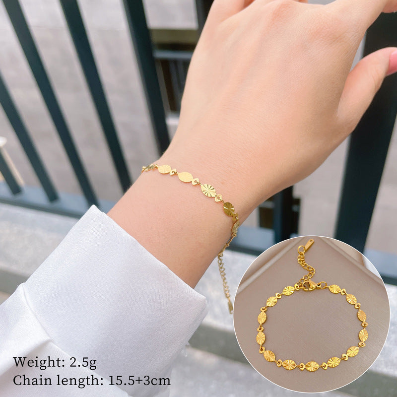Oval Shiny Titanium Steel Chain Bracelet for Women Vintage Korean-Inspired Friendship Gift with Gold Plating and Water Wave Pattern