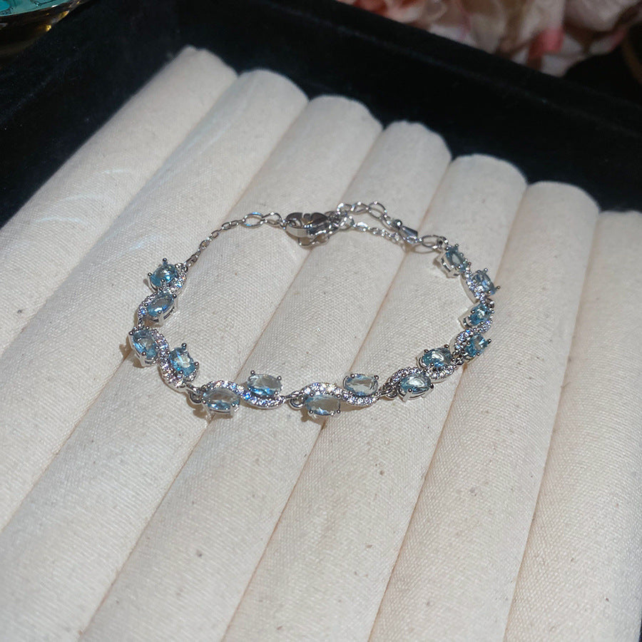 Luxury Elegant Geometric Round Cubic Zirconia Inlaid Brass Bracelet for Women