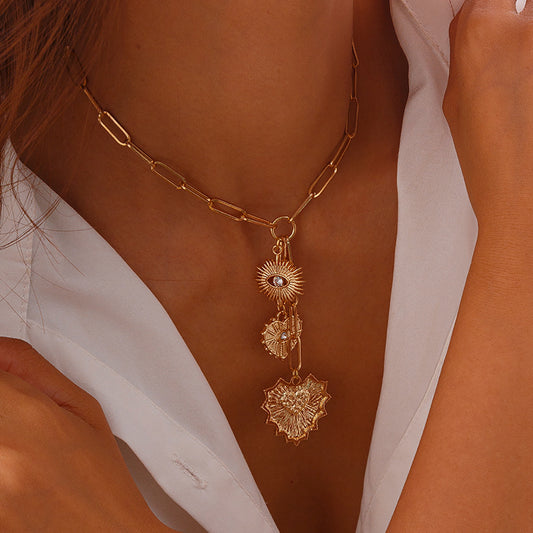 Collar con colgante de borla con forma de corazón minimalista con incrustaciones de diamantes de imitación en cadena cruzada para mujer