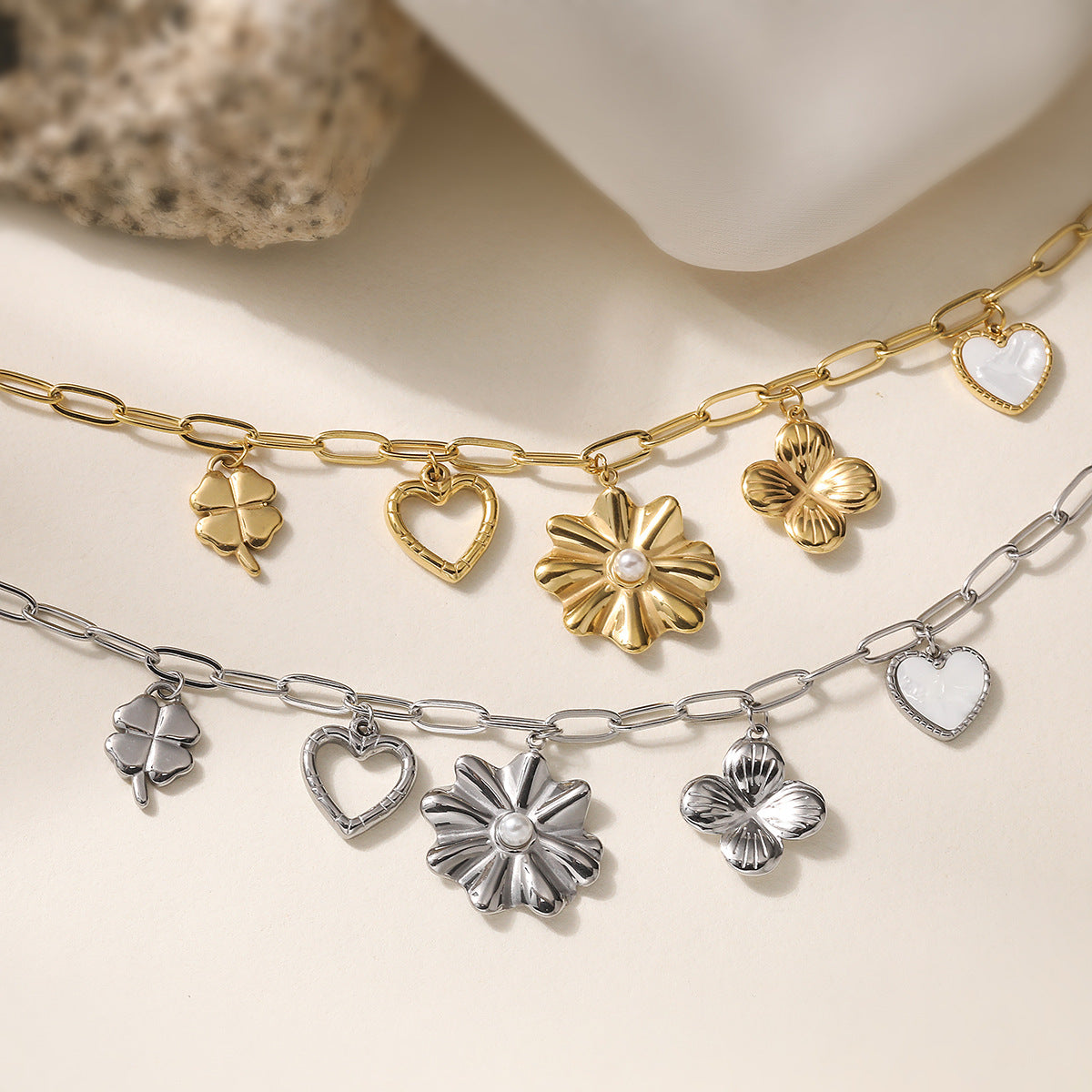 Elegant 18K Gold Plated Floral Heart Geometric Stainless Steel Bracelet for Women