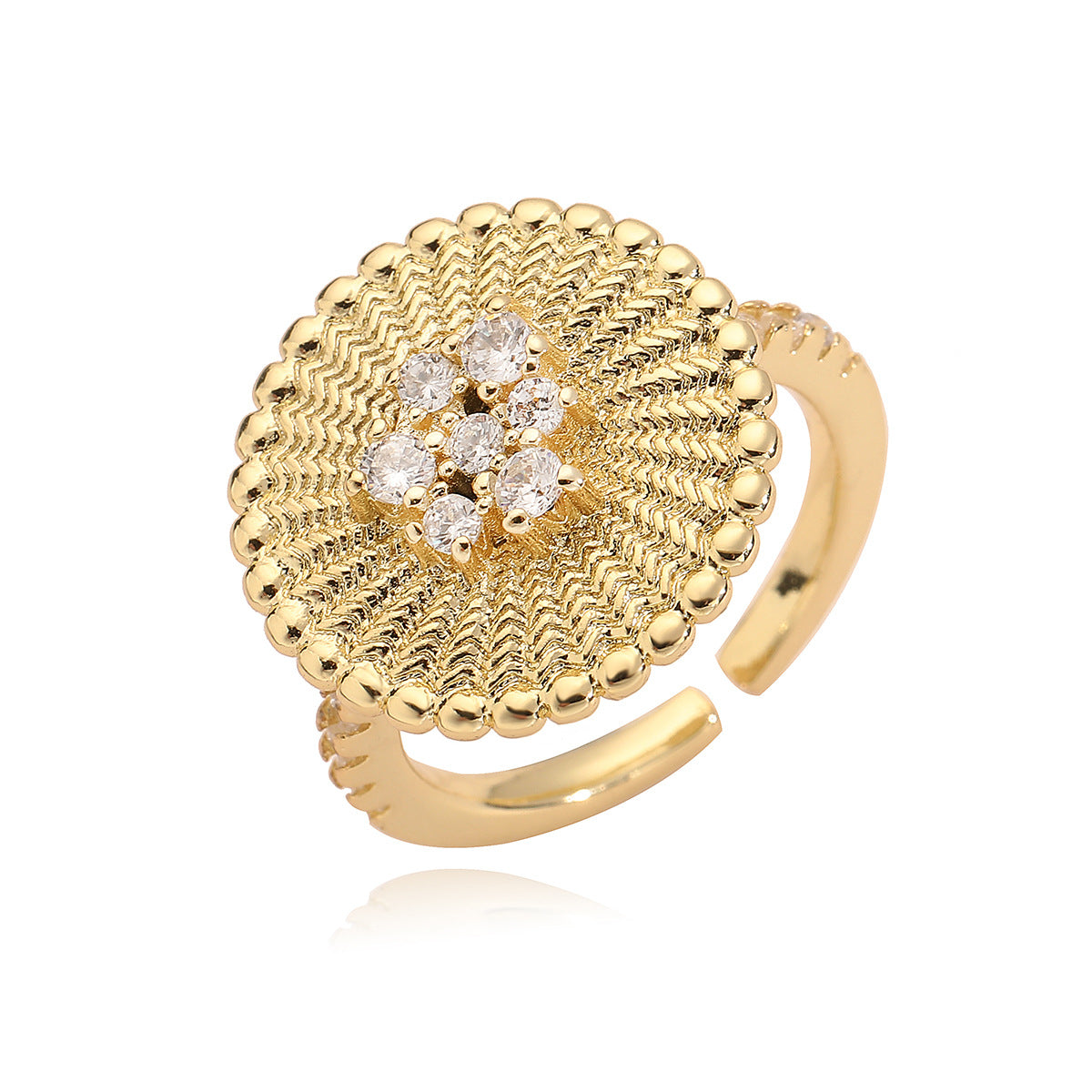 Anillo Abierto Geométrico para Mujer con Base de Cobre Bañado en Oro de 18K y Acabado Floral de Circones