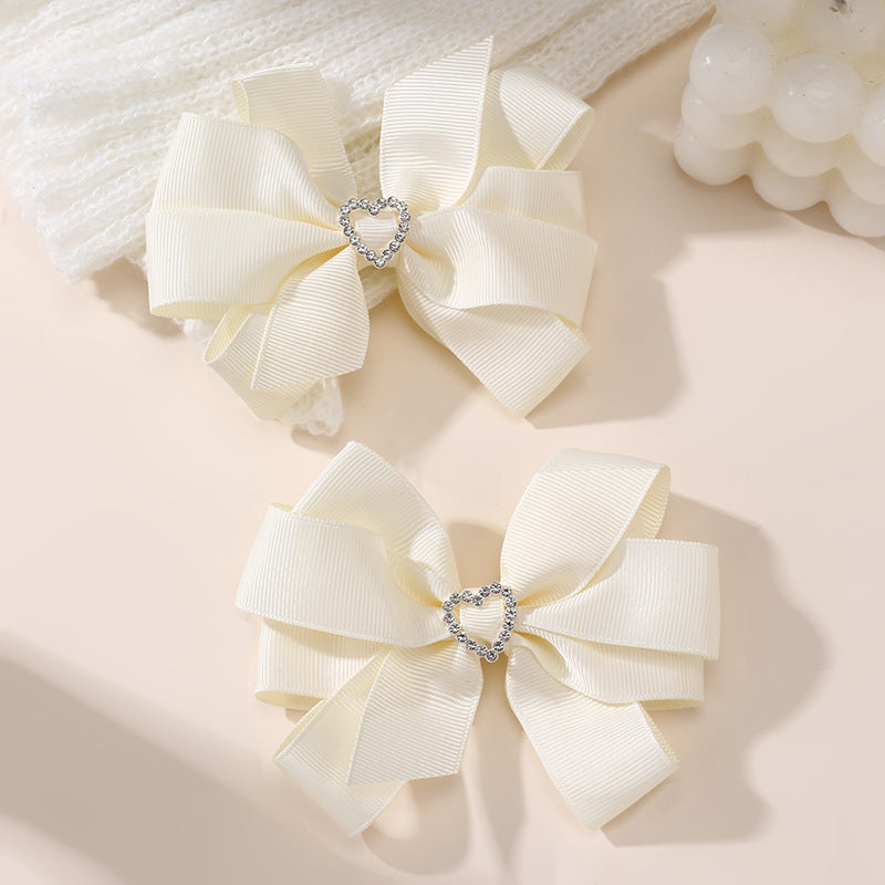 Fermaglio per Capelli a Fiocco Stile Naturale in Raso con Cuore di Strass per Bambine, Forcina a Becco d'Anatra Stile Nastro