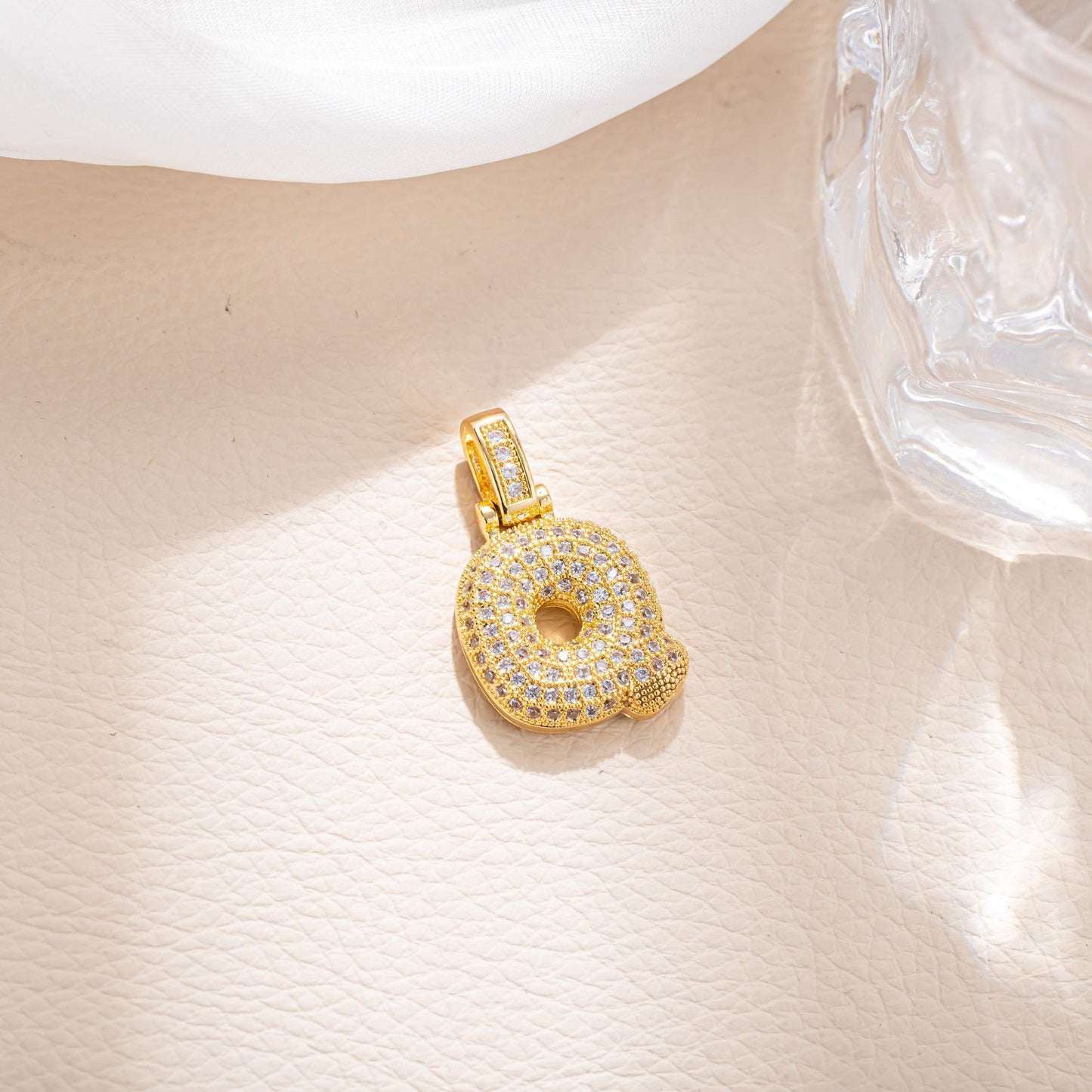 Minimalist Hip-hop Micro Inlaid Cubic Zirconia Letter Brass Pendant Necklace