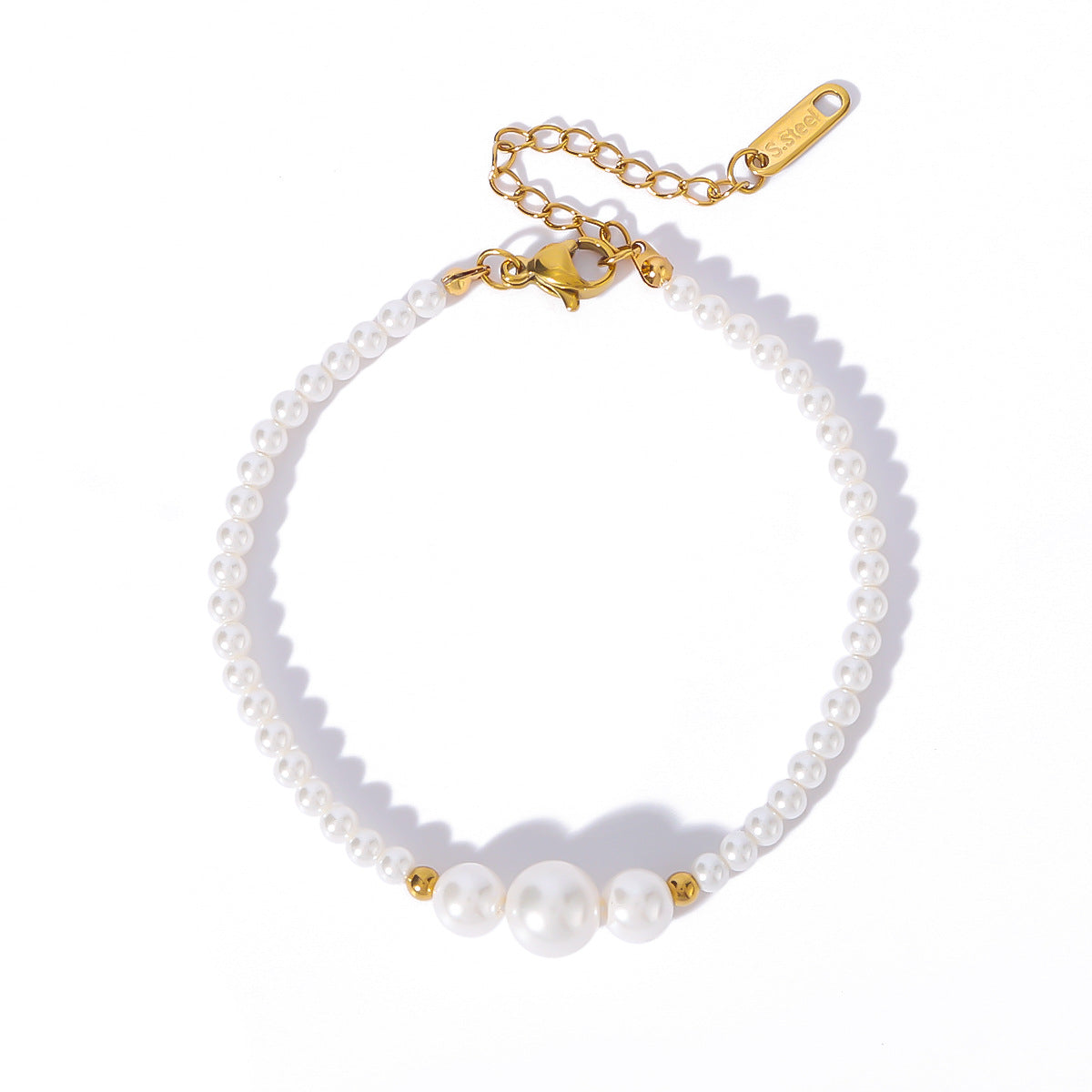 Collana da donna minimalista in acciaio inossidabile con perle, ciondolo geometrico e finitura placcata sottovuoto in oro 18K