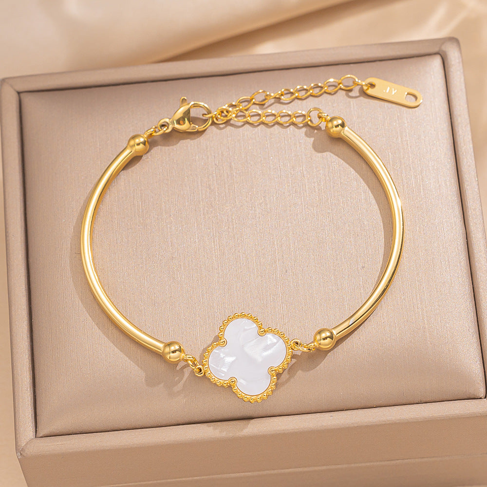 Minimalist Star-Shaped Titanium Steel Bracelet for Women with Electroplated Finish