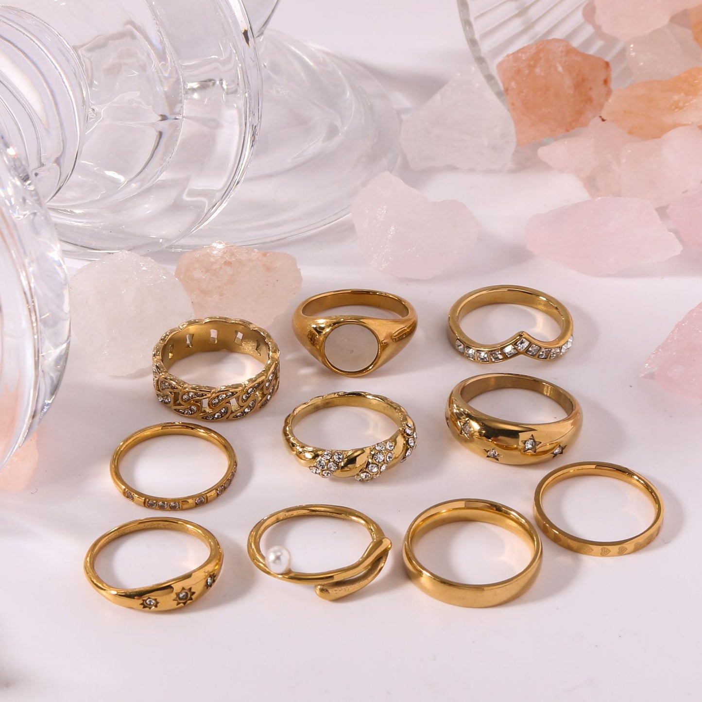Elegante Anello in Acciaio Inossidabile con Trama Intrecciata e Intarsio di Strass con Motivi a Foglia, Onde e Forme Geometriche per Uomo e Donna