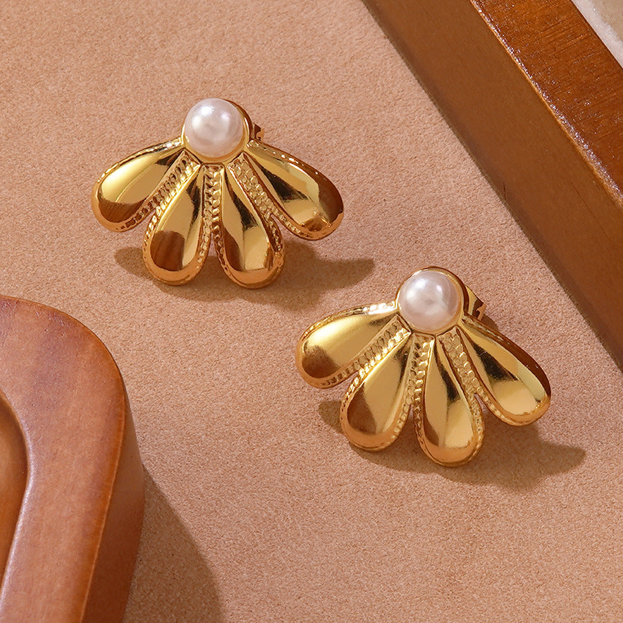 Elegant Floral Pearl Stud Earrings Stainless Steel Flower Design for Women