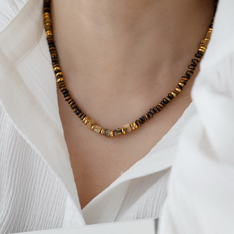Collana pendente occhio di tigre in stile retrò con design geometrico da donna, catena a maglie color oro, accessorio minimalista di lusso