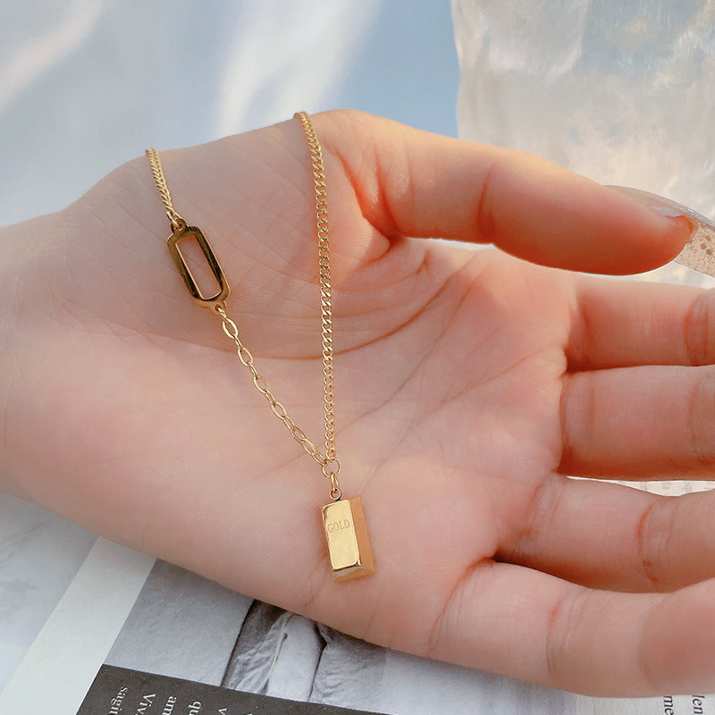 Collar colgante de barra de la suerte pulido de acero titanio geométrico minimalista para mujer