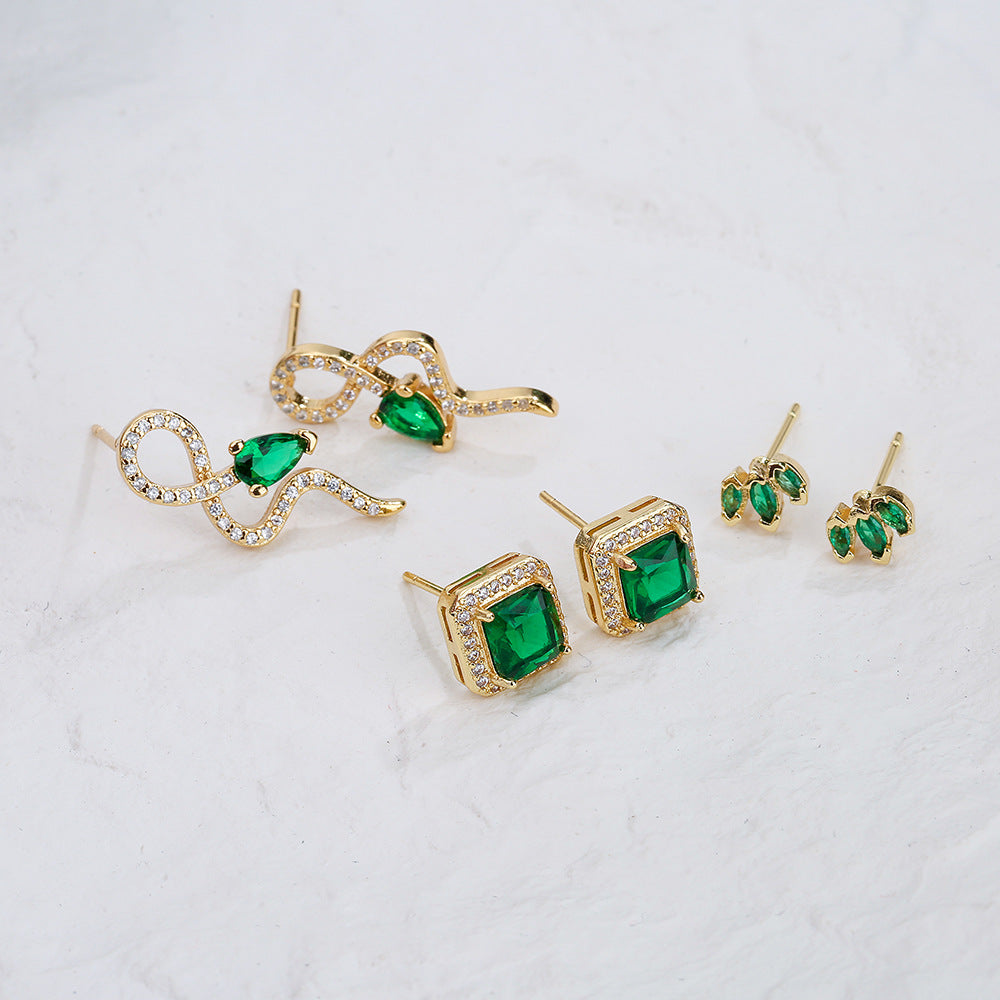 Ins Trendy Geometric Snake Shaped Copper Stud Earrings with 18K Gold Plating and Green Zircon