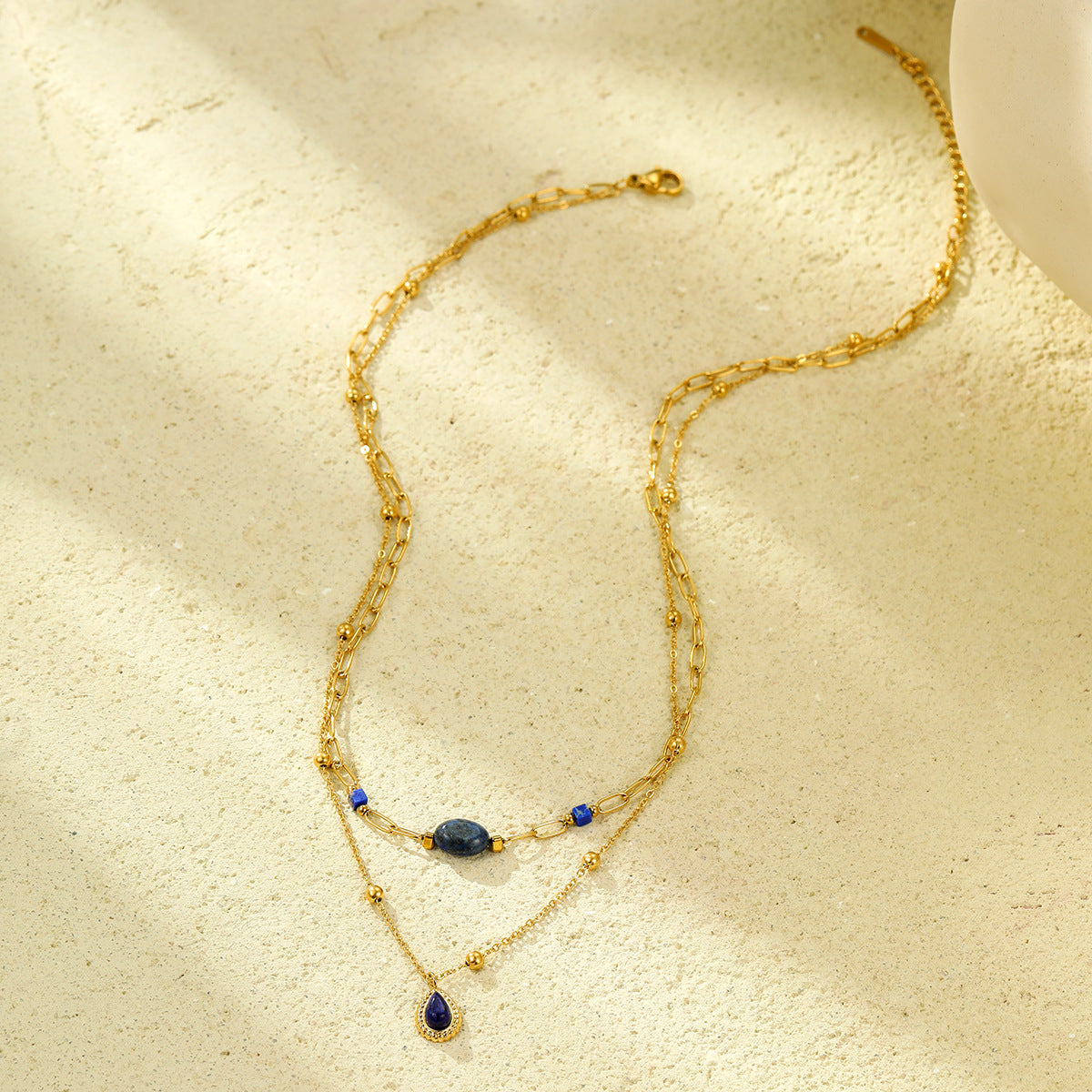 Collar de Acero Inoxidable Minimalista y Moderno con Baño de Oro, Colgante de Turquesa Natural y Diseño de Doble Cadena para Mujer