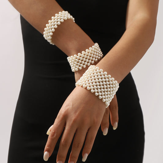 Braccialetto alla moda in stile OL con perle elastiche per donne Bracciale intrecciato fatto a mano con estetica naturale