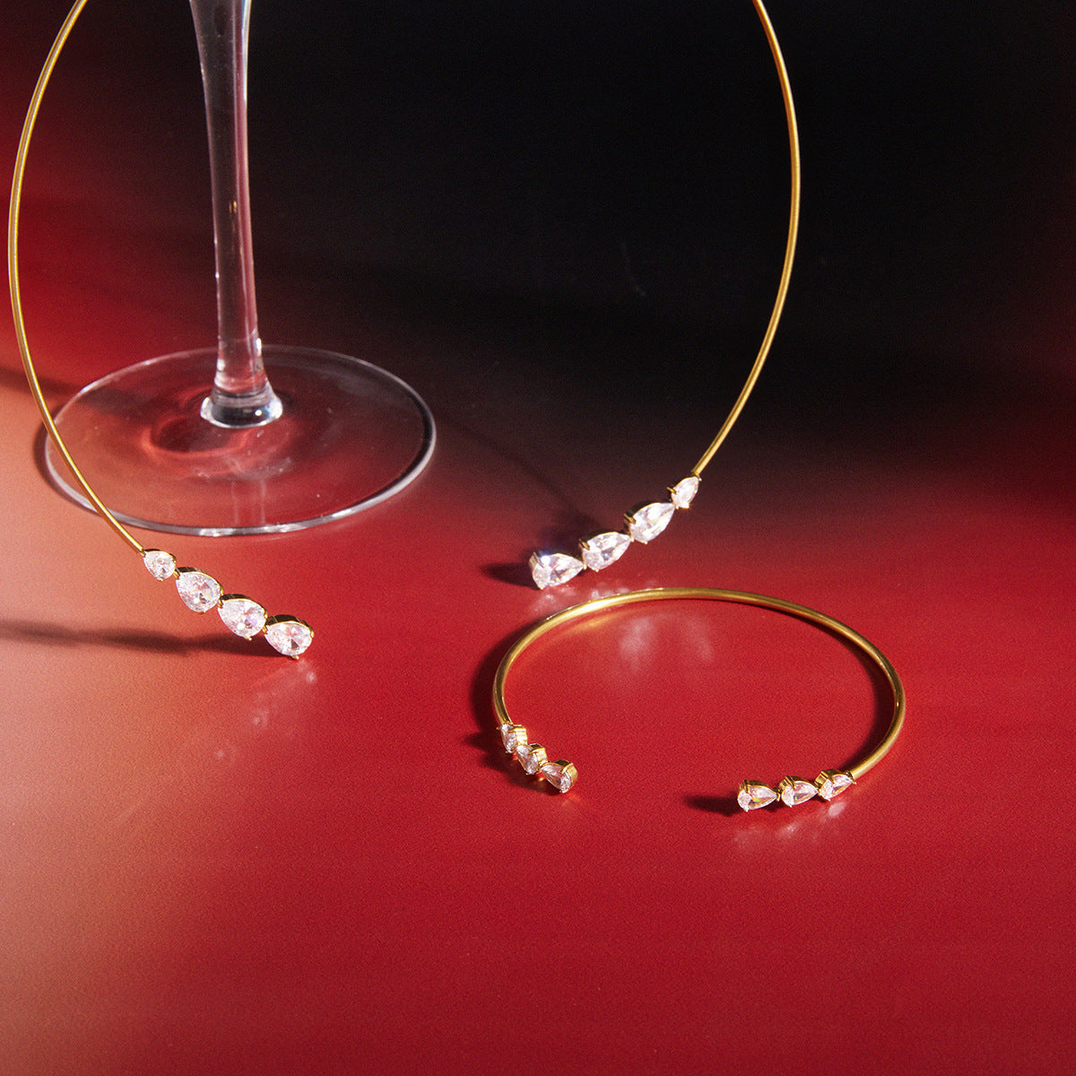 Minimalist Round Geometric Stainless Steel and Titanium Steel Necklace and Bracelet Set with Cubic Zirconia Plating for Women