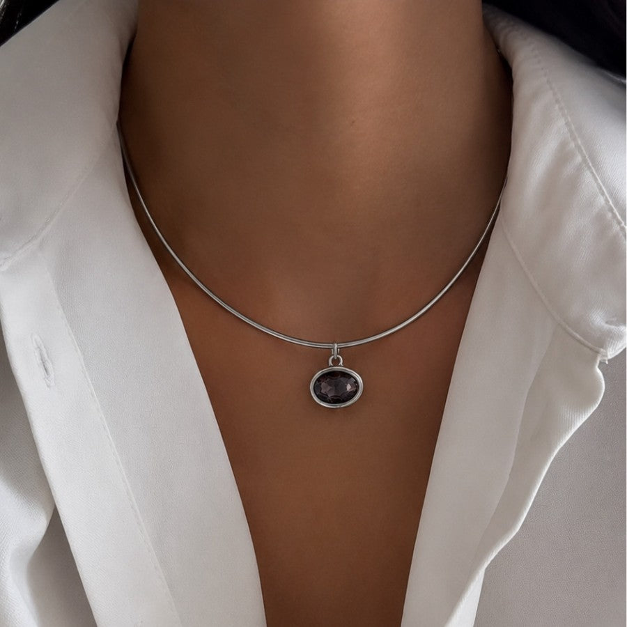 Minimalist Oval Geometric Rhinestone Plated Zinc Alloy Pendant Choker Necklace for Women