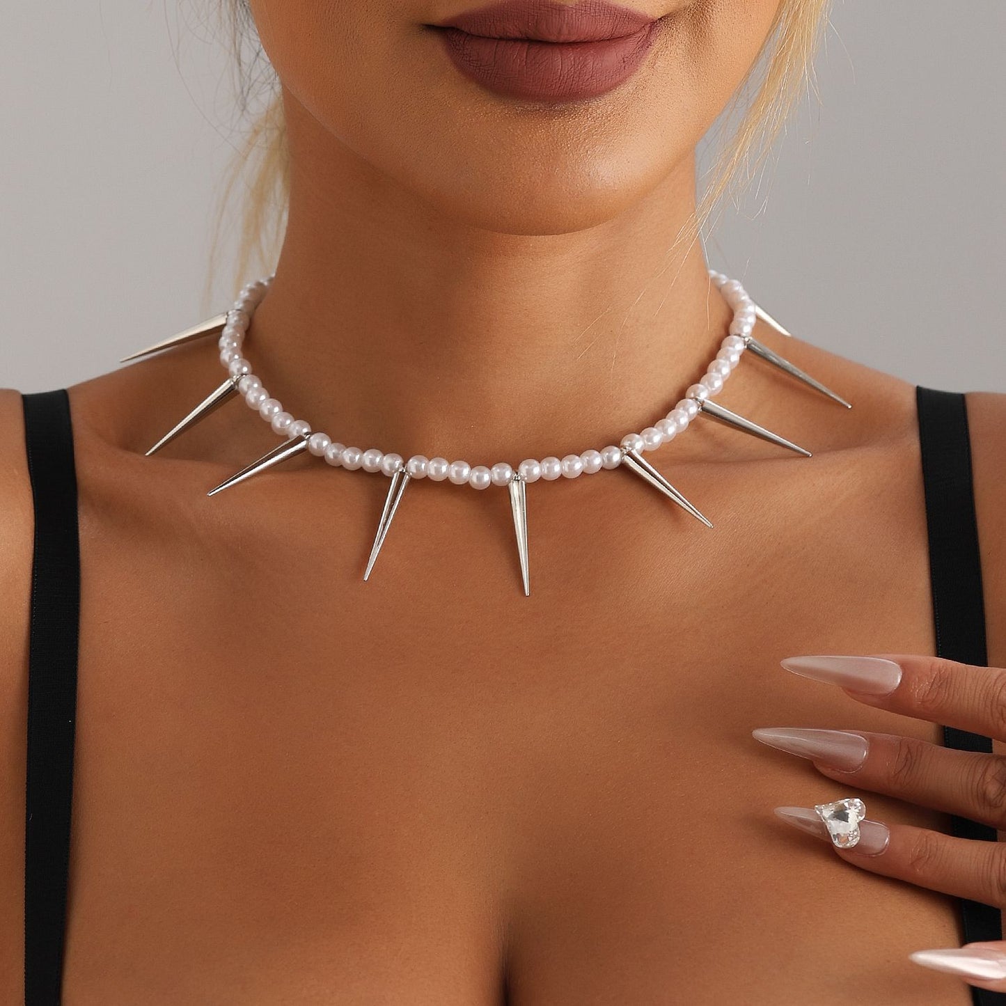 Collar de Clavícula de Perlas de Imitación Geométrico Minimalista en Forma de U para Mujer con Colgante de Aleación Plateada