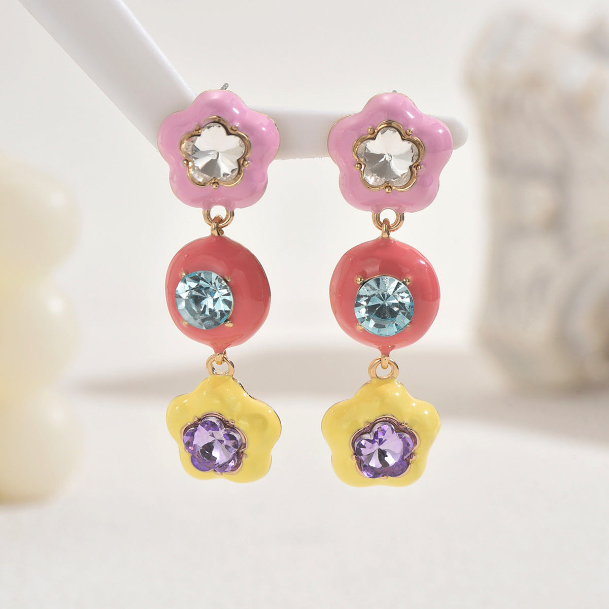 Pendientes de tuerca modernos con forma de estrella, de esmalte y pedrería, para mujer, de aleación de zinc con postes de acero inoxidable