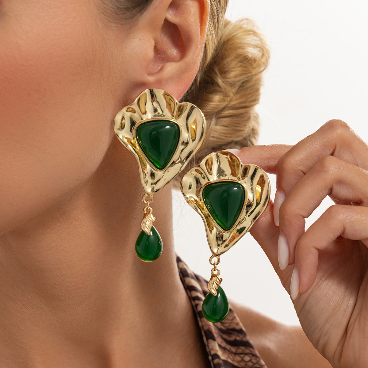 Vintage Luxury Teardrop Geometric Zinc Alloy Plated Gemstone Earrings for Women