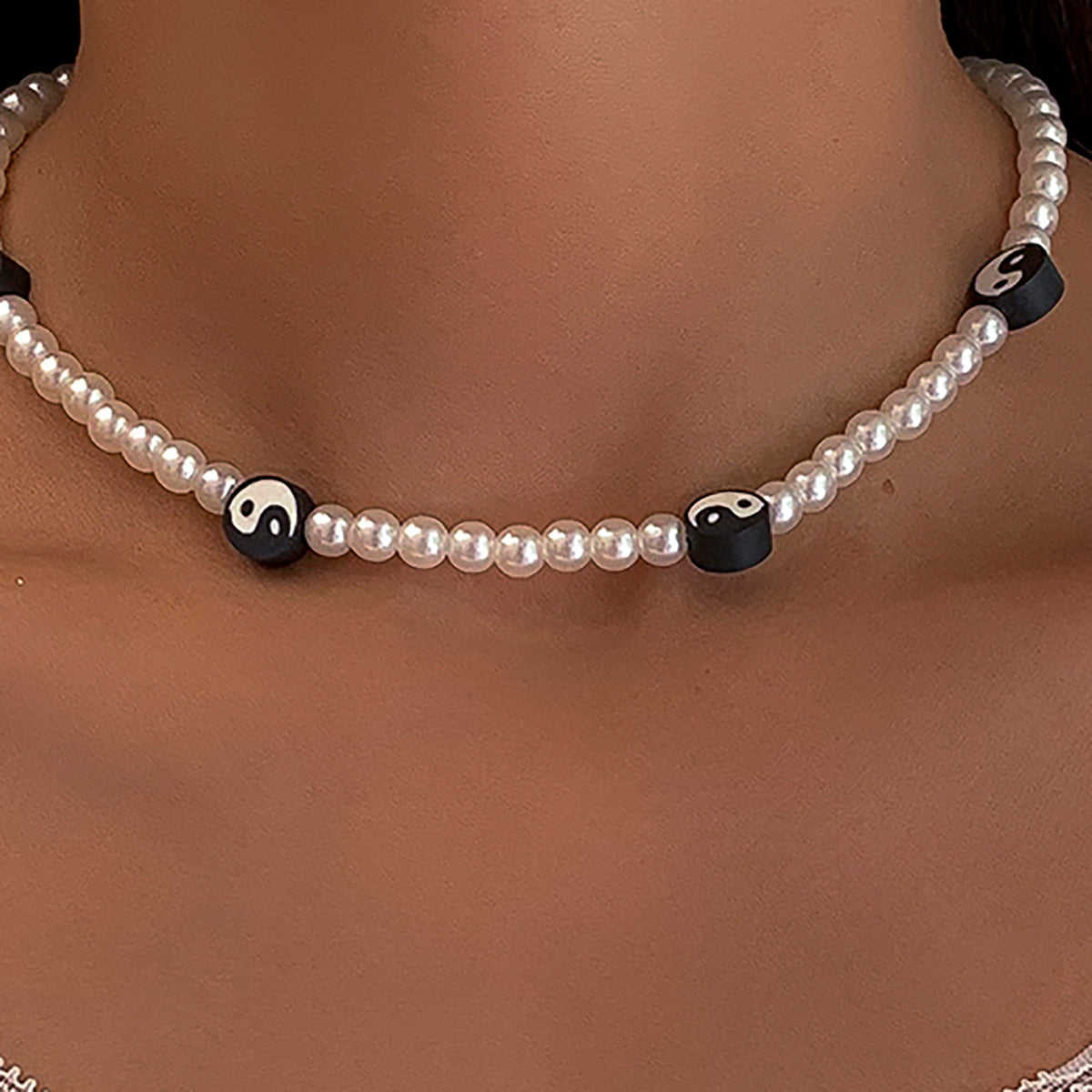 Minimalist Geometric Resin Tai Chi Necklace for Women with Beaded Accent and Round Ball Chain