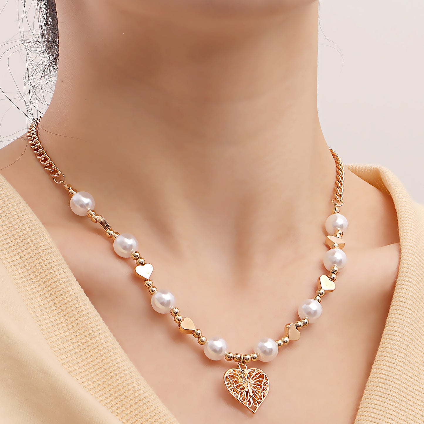 Vintage Geometric Heart Alloy Pendant Necklace with Gold Plating for Women