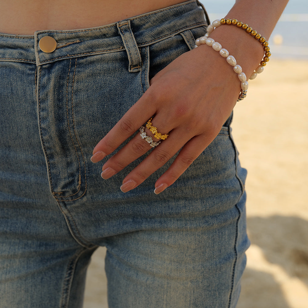 Anello a C a fiore da donna in acciaio inossidabile placcato oro 18K di tendenza