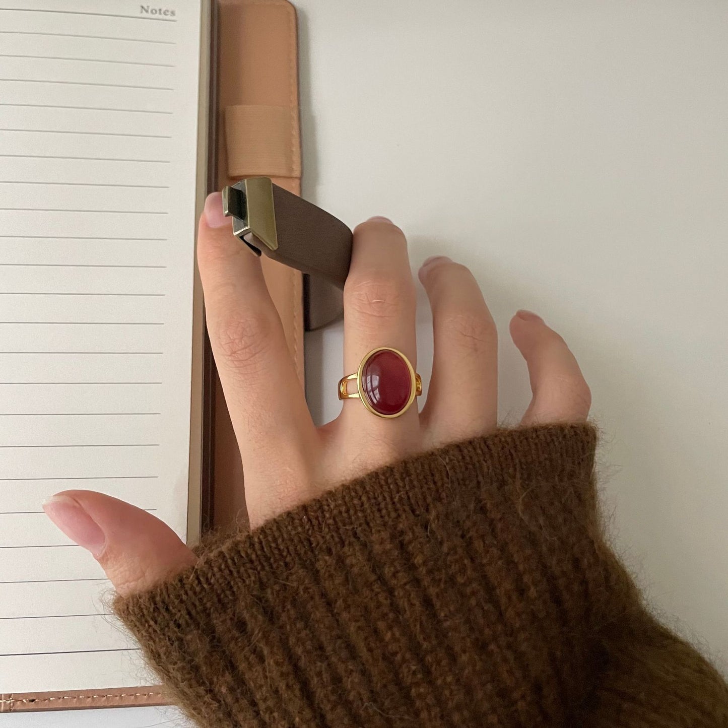 Minimalist Elegant 925 Sterling Silver Heart Agate Inlay Ring with Geometric Round and Oval Elements for Women