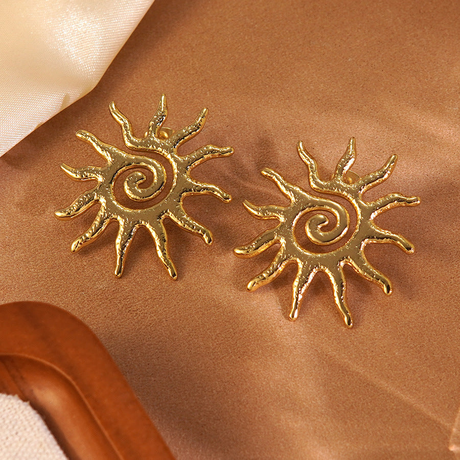 Vintage Luxury Hollow Sun Stainless Steel Plated Necklace and Earring Set for Women