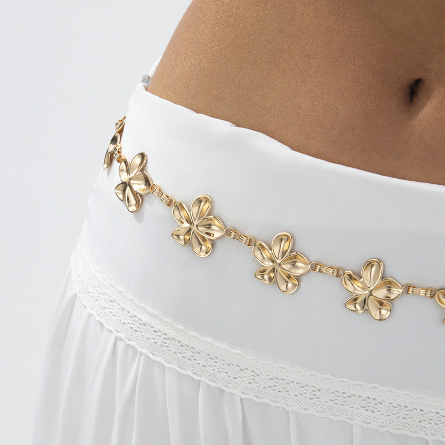 Cintura a catena da donna alla moda stile OL a cinque petali, in metallo con chiusura a moschettone e nappina