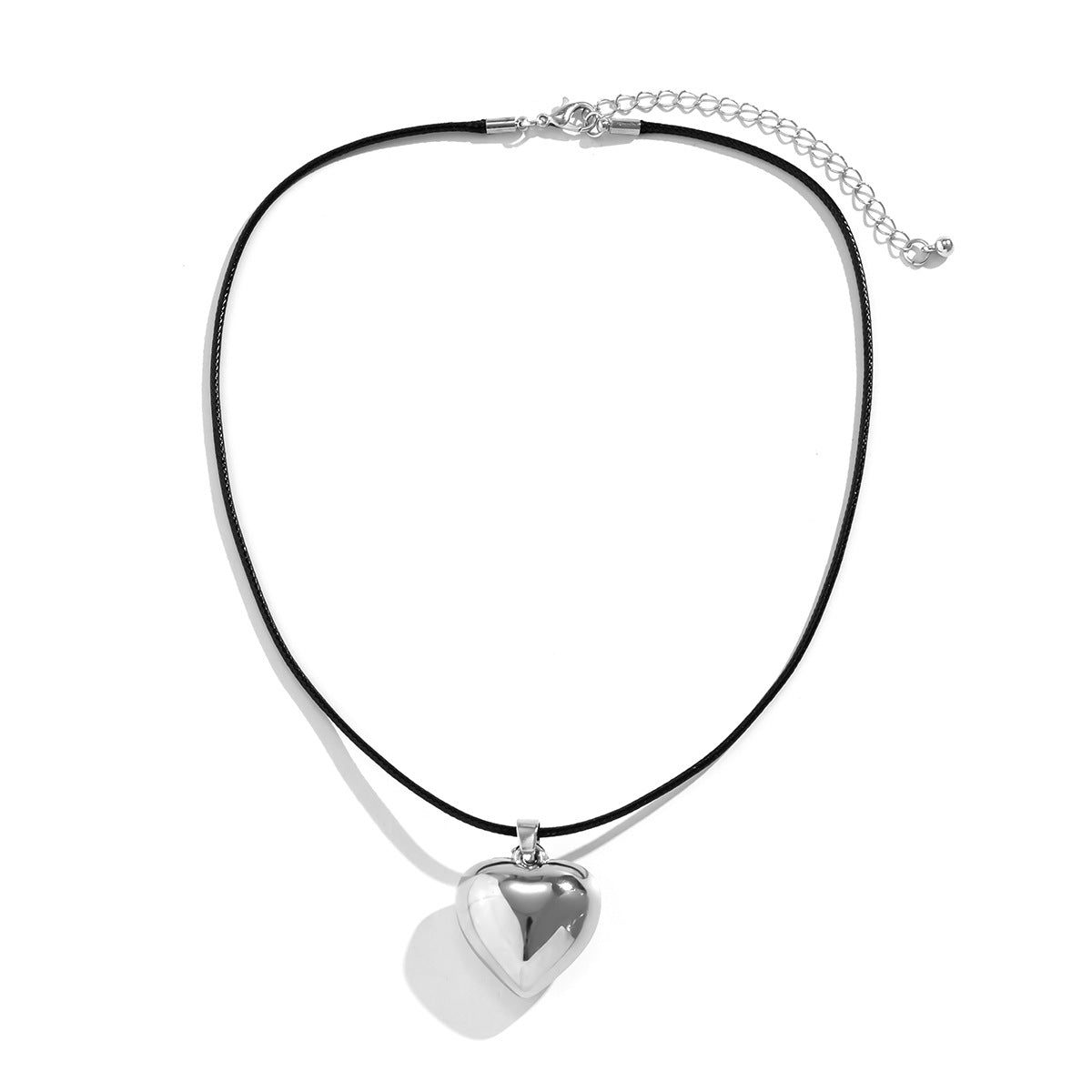 Collana con ciondolo a cuore geometrico minimalista da donna con plastica a specchio e superficie galvanizzata