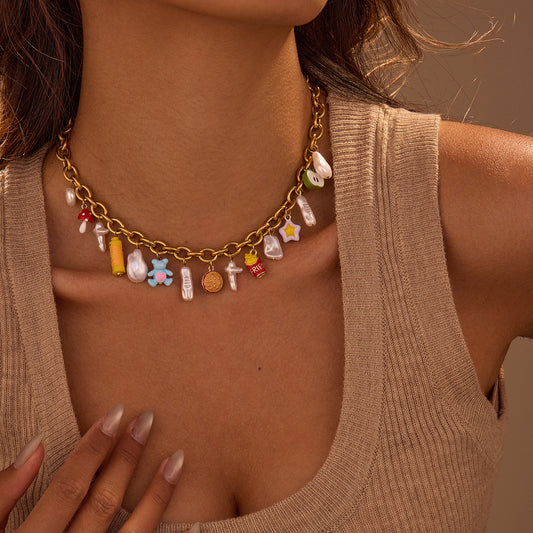 Elegante collar con colgante geométrico de acero inoxidable con acabado chapado para mujer