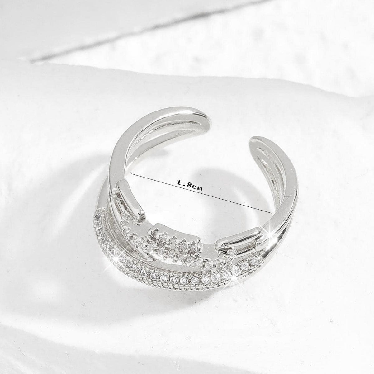 Dulce Anillo Minimalista Geométrico en Forma de U de Cobre con Incrustaciones de Circonita para Mujer