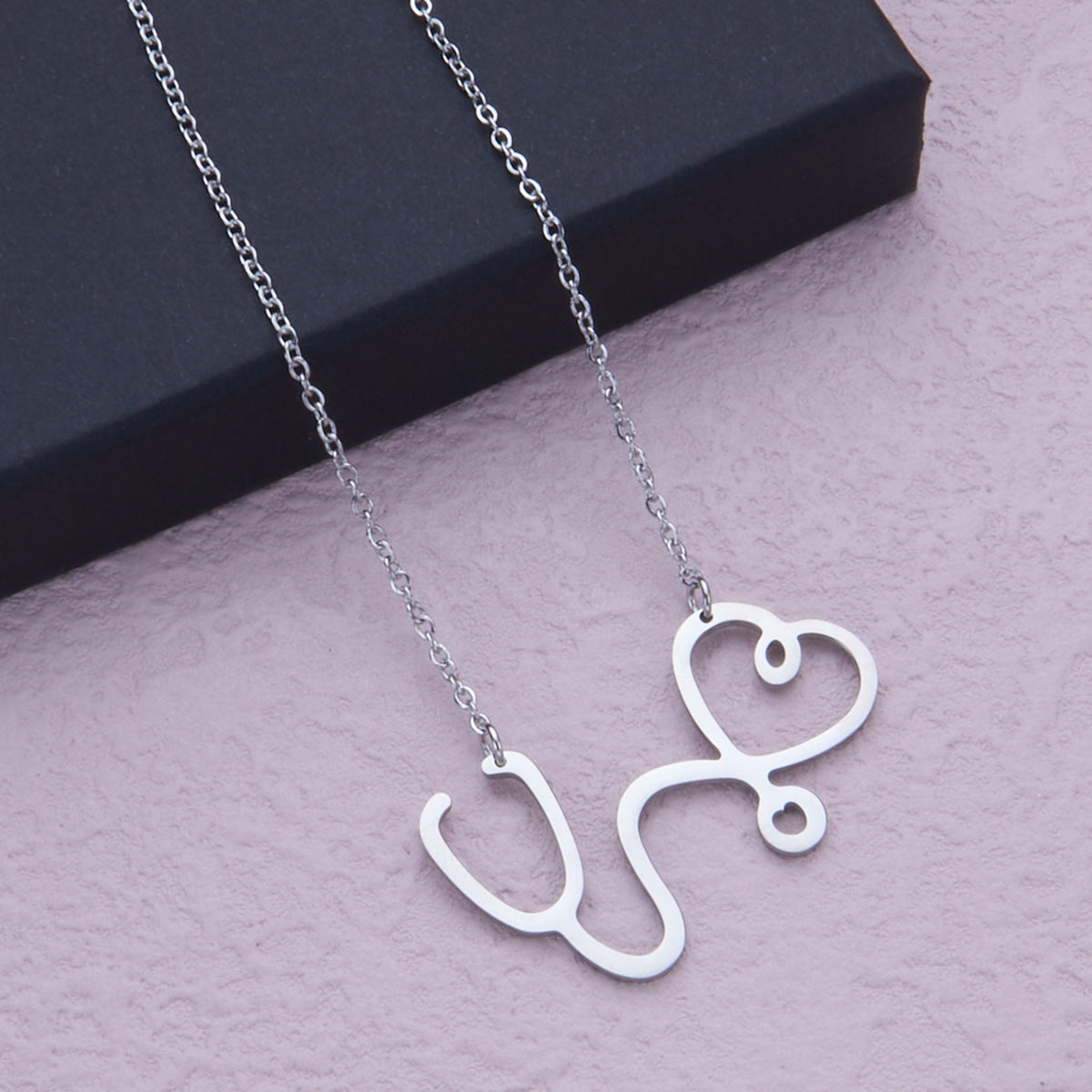 Collar con colgante de estetoscopio geométrico estilo punk para mujer en acero inoxidable con acabado pulido