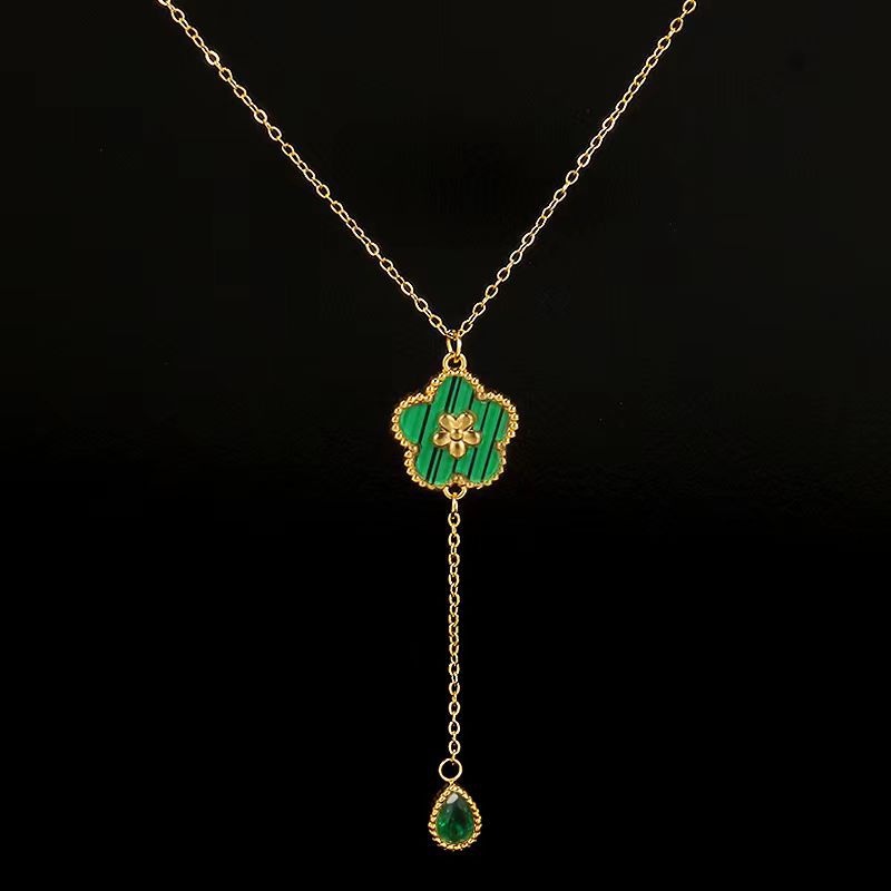 Minimalist Green Four-Leaf Clover Pendant Necklace in Titanium Steel with Plated Finish, O-Chain Design for Women and Men