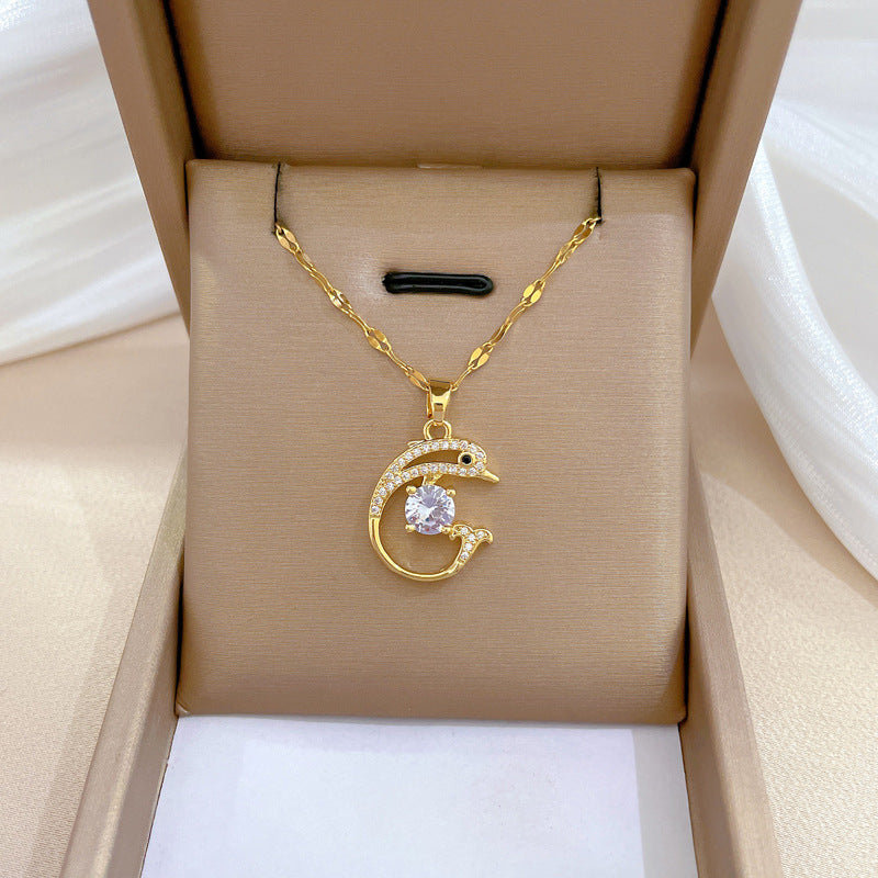 Collana Minimalista con Catena a Labbra in Acciaio al Titanio con Pendente in Rame e Intarsio di Strass
