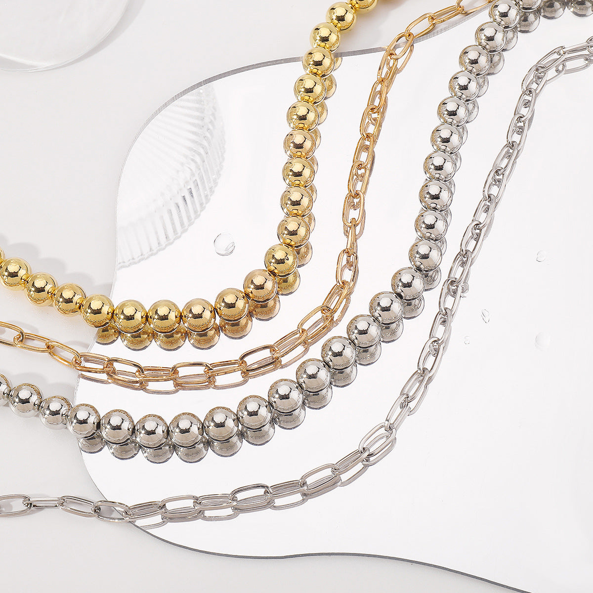 Conjunto de collar de aleación de cuentas redondas en capas de estilo geométrico con acabado chapado para uso unisex