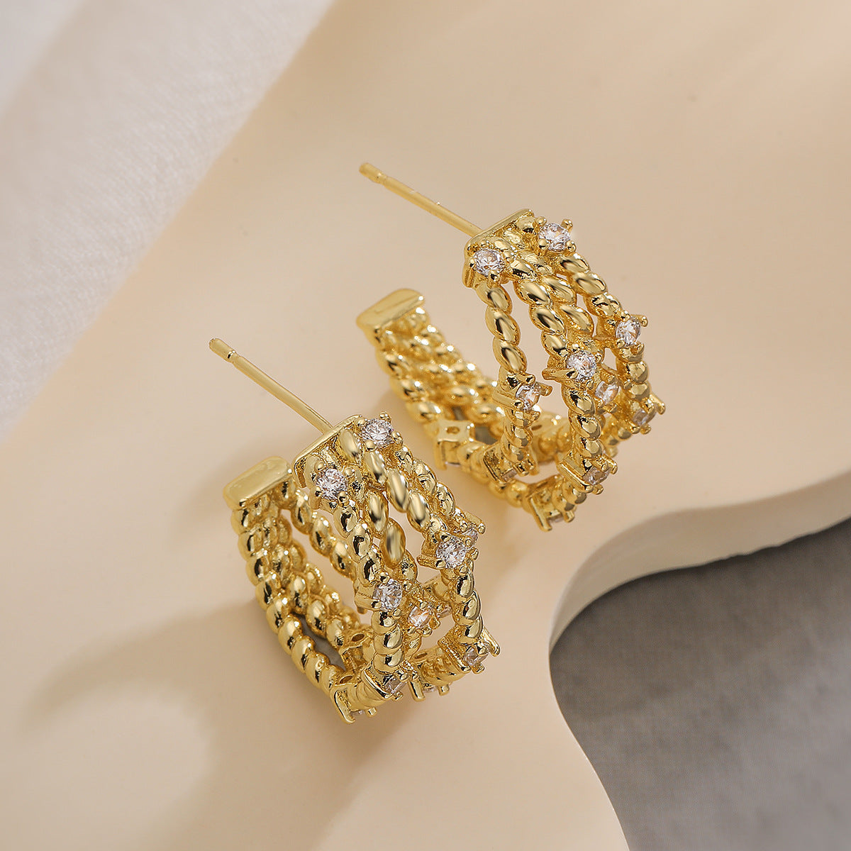 Orecchini a Goccia Minimalisti in Rame con Placcatura in Oro 18K e Dettagli in Zircone per Donna