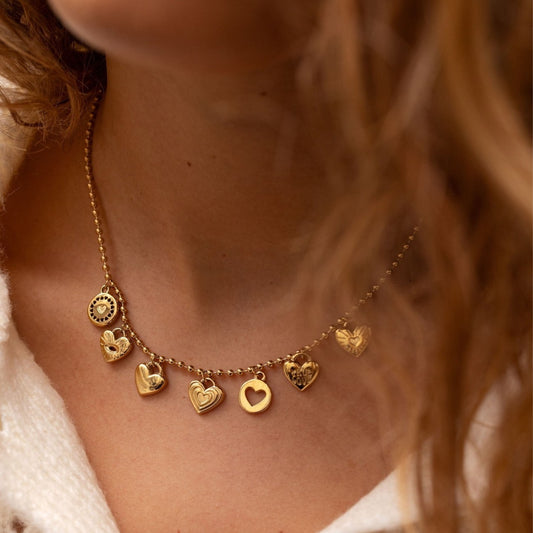 Minimalist Geometric Heart Stainless Steel PVD Gold Plated Charm Bar