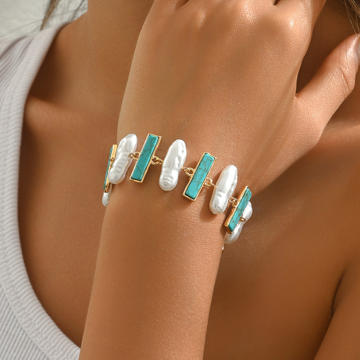 Geometric Women's Bracelet with Turquoise Inlay and Pearl Accents in Zinc Alloy for Fashionable Everyday Wear