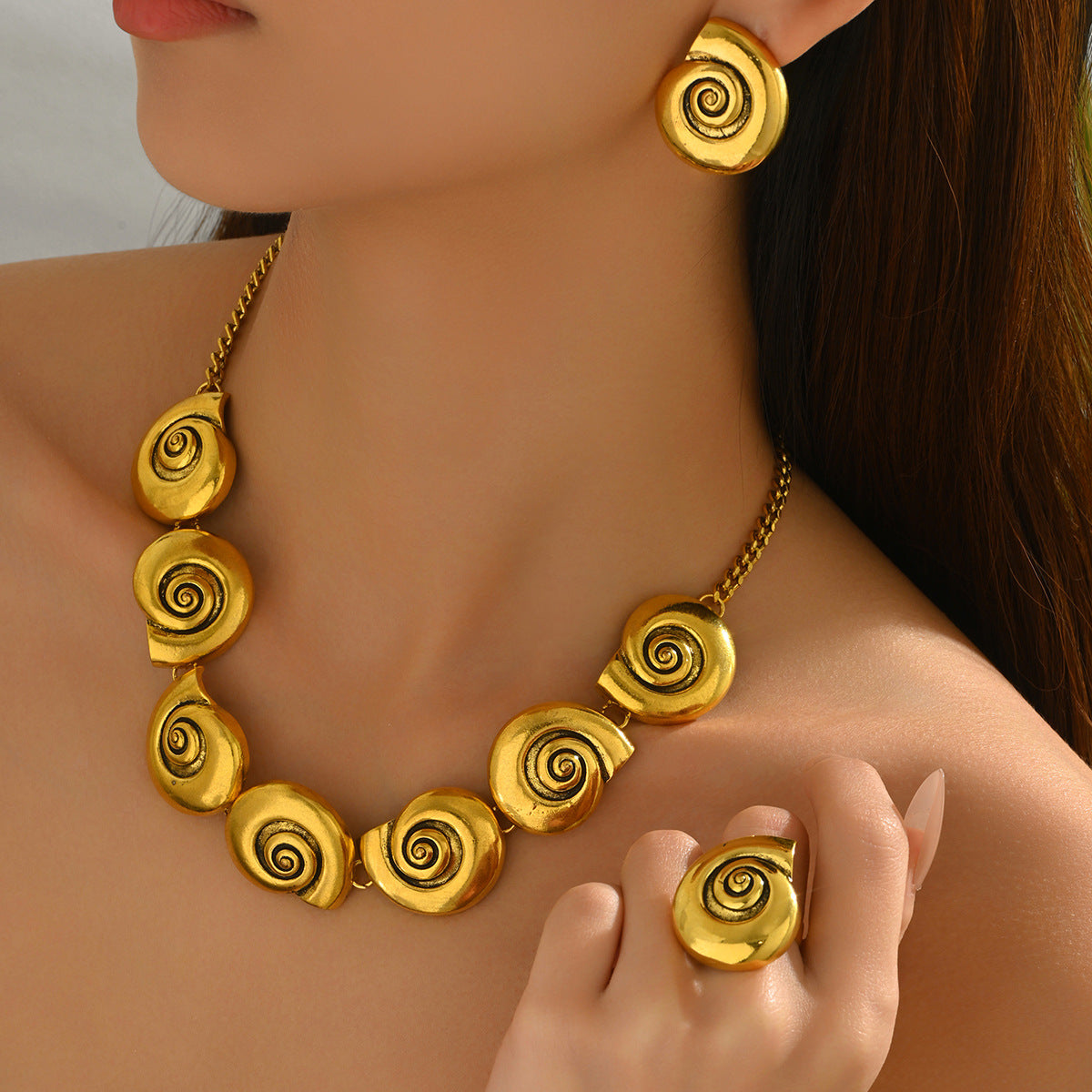 Juego de collar, pendientes y pulsera de aleación con diseño minimalista de concha para mujer