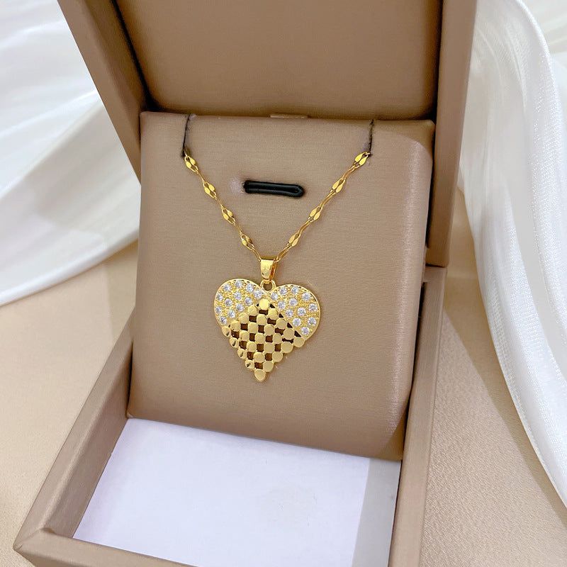 Elegante Collar de Acero Inoxidable con Corazón Calado para Mujer con Motivo de Luna, Delicada Cadena de Clavícula