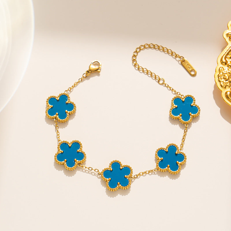 Sweet Fresh Floral Style Double-Sided Plum Blossom Bracelet for Women Made of Titanium Steel with Electroplating Finish