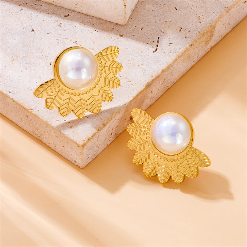 Pendientes de perlas para mujer con forma de pluma de acero inoxidable chapado en oro, estilo vintage y a la moda
