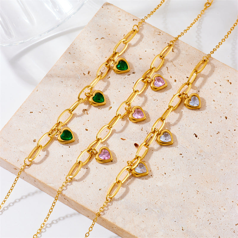 Bracciale a catena irregolare minimalista con ciondolo a cuore intarsiato di strass in acciaio inossidabile placcato oro da donna