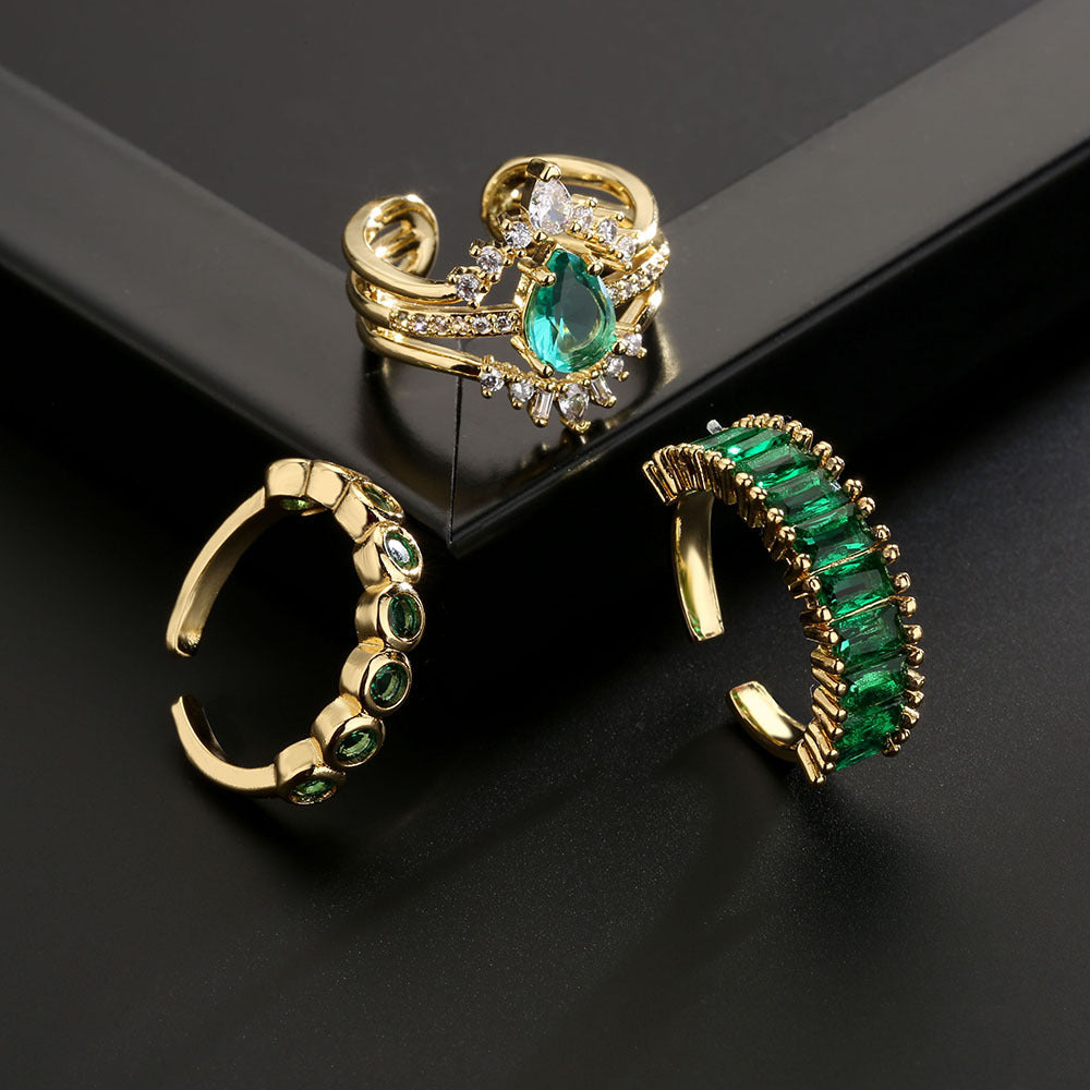Fashionable 18K Gold Plated Geometric Open Ring with Emerald Zircon for Women