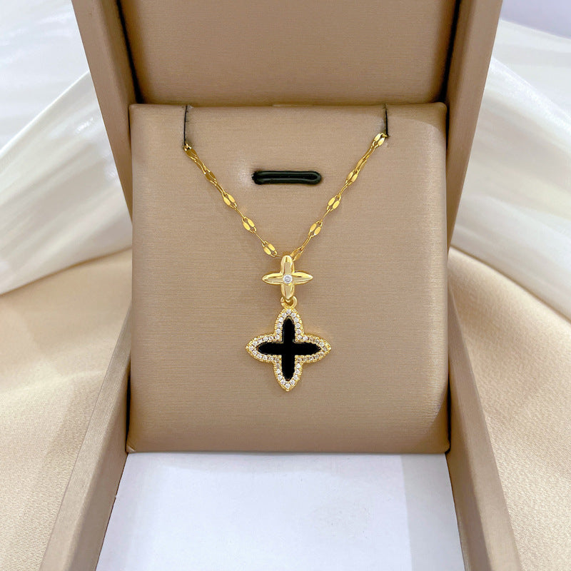 Collana Minimalista con Catena a Labbra in Acciaio al Titanio con Pendente in Rame e Intarsio di Strass