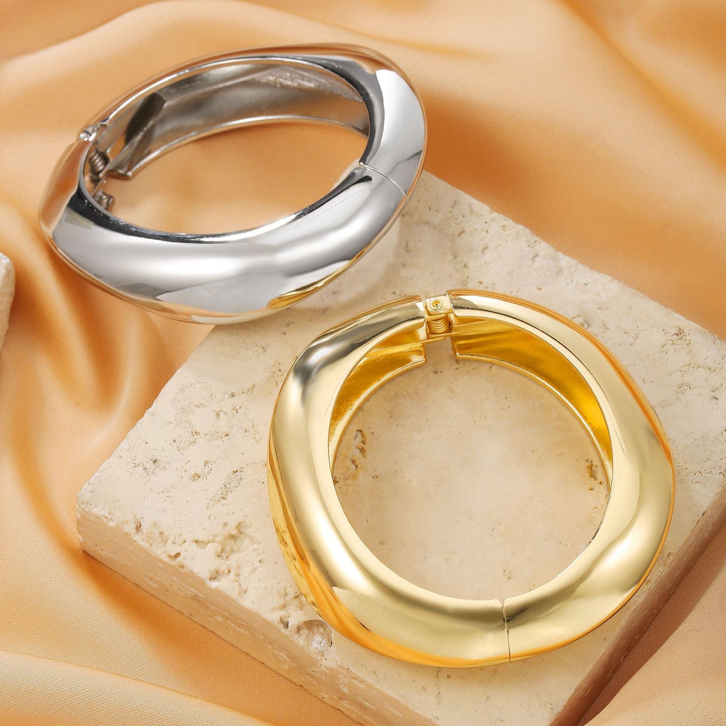 Geometric Round Plated Alloy Asymmetrical Cuff Bracelet