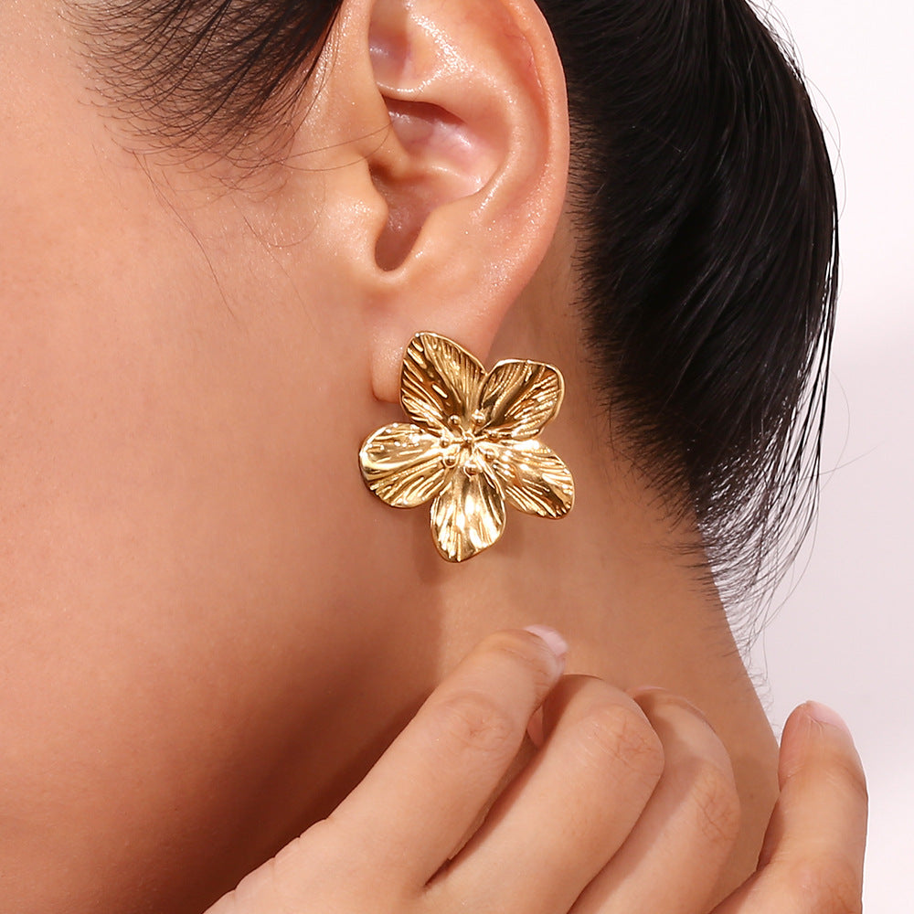 Minimalist Luxe Petal-Shaped Stainless Steel Earrings with 18K Gold Plating for Women