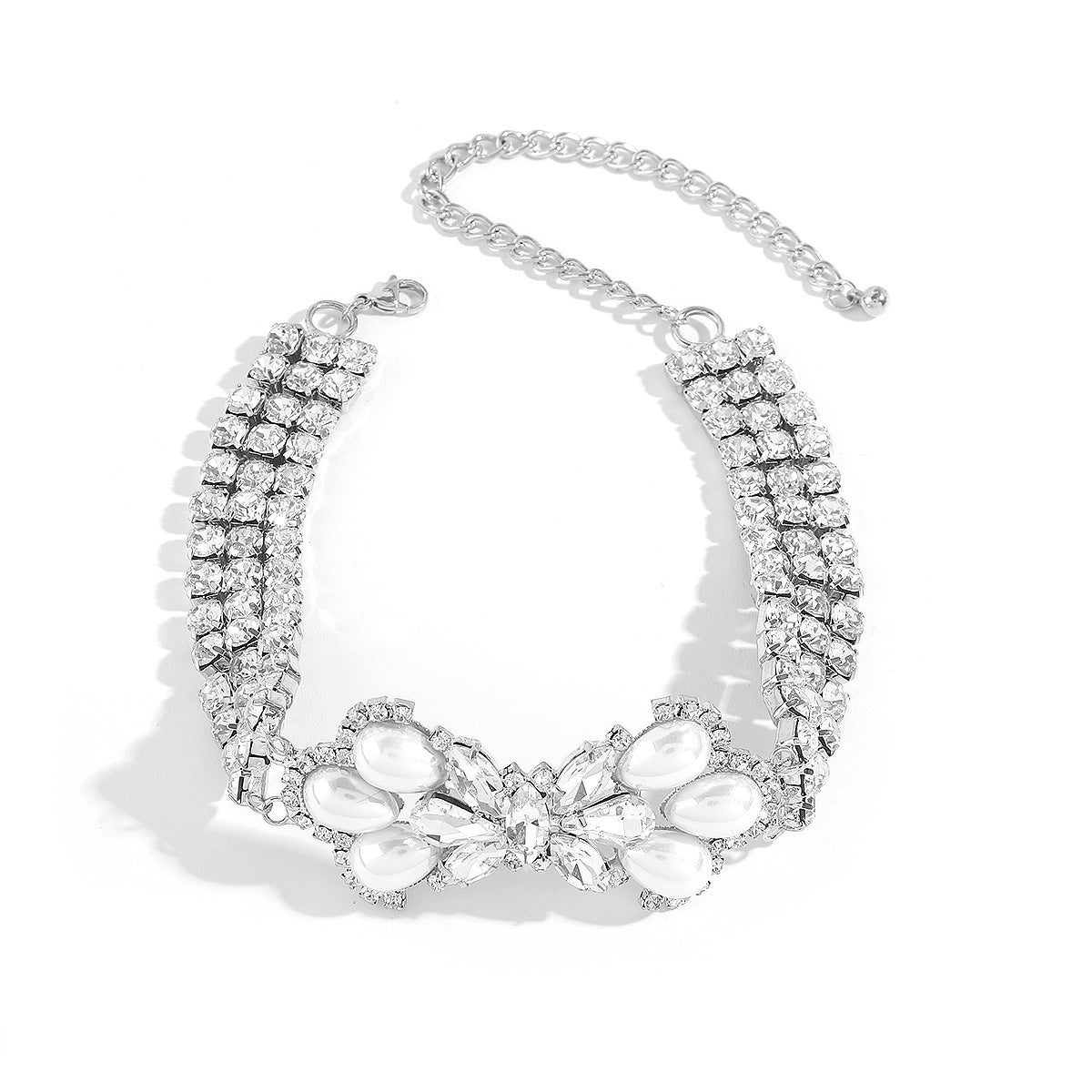 Collar con colgante en forma de lazo dulce y atrevido con garras bañadas y detalles de perlas para mujer