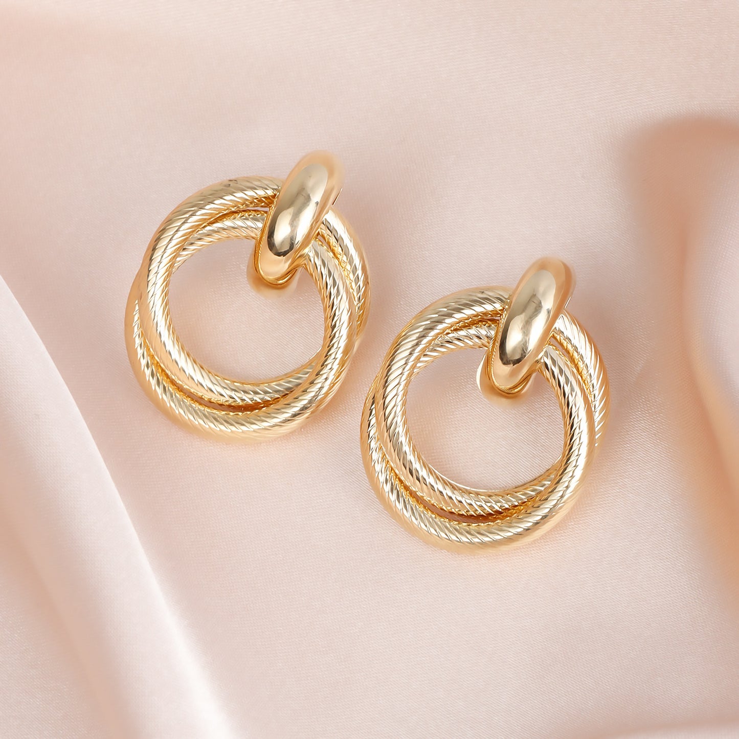 Vintage French Style Geometric Metal Hoop Earrings for Women with Gold Plating