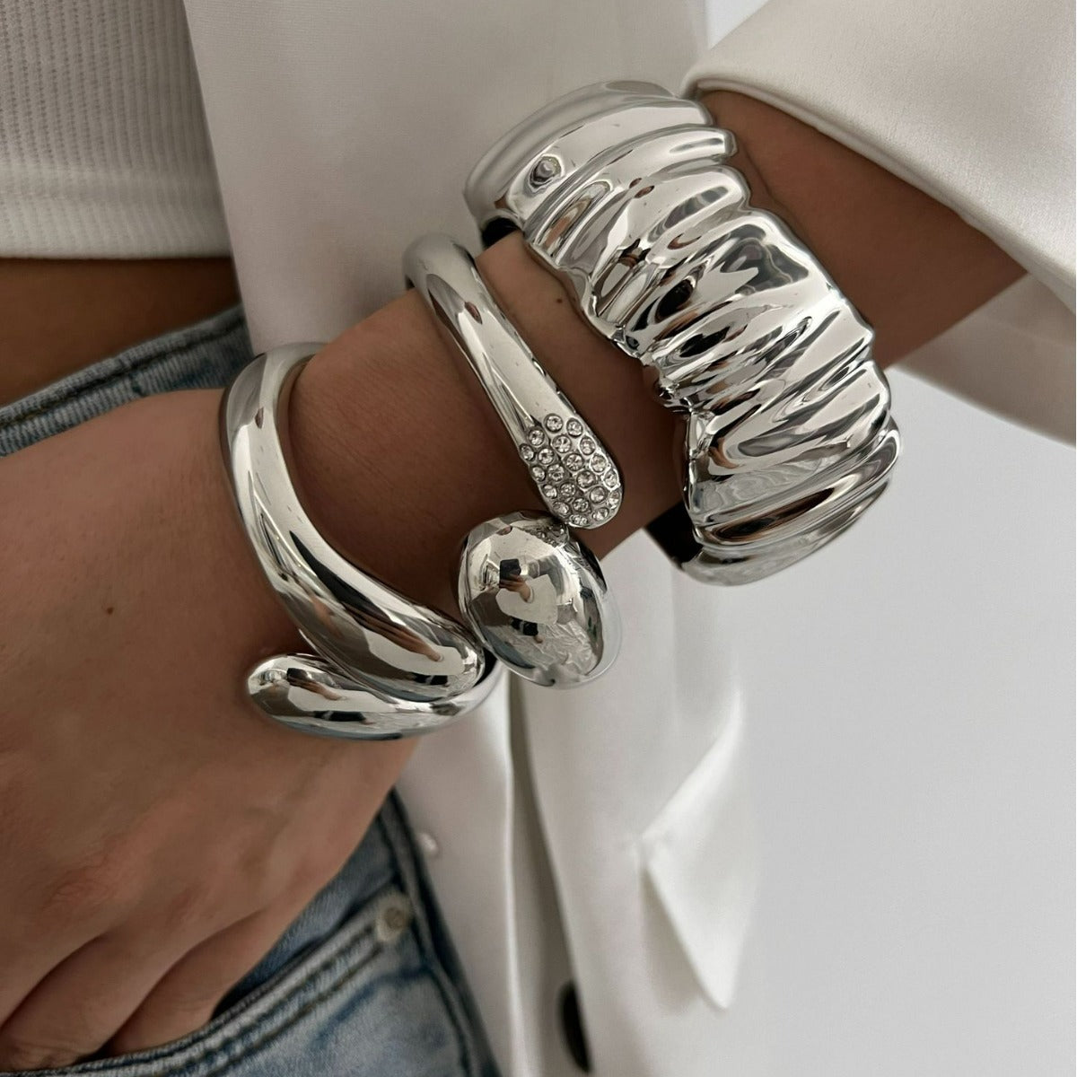 Fashion Business Polished Plated Alloy Teardrop Cuff Bracelet